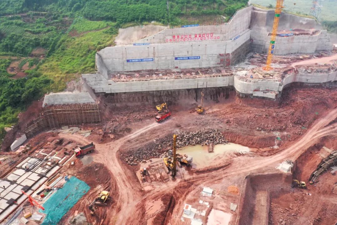 1695344413636637.jpg 640 (1).jpg